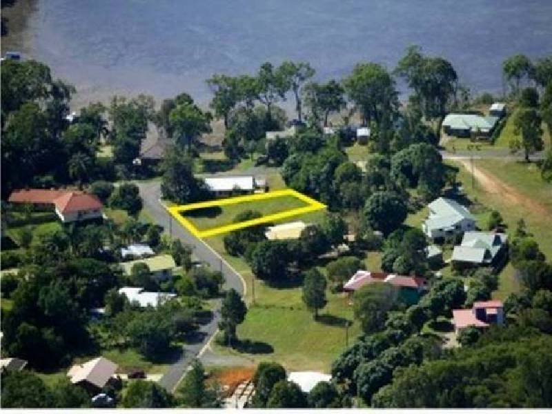 28 Curlew Street, Macleay Island QLD 4184