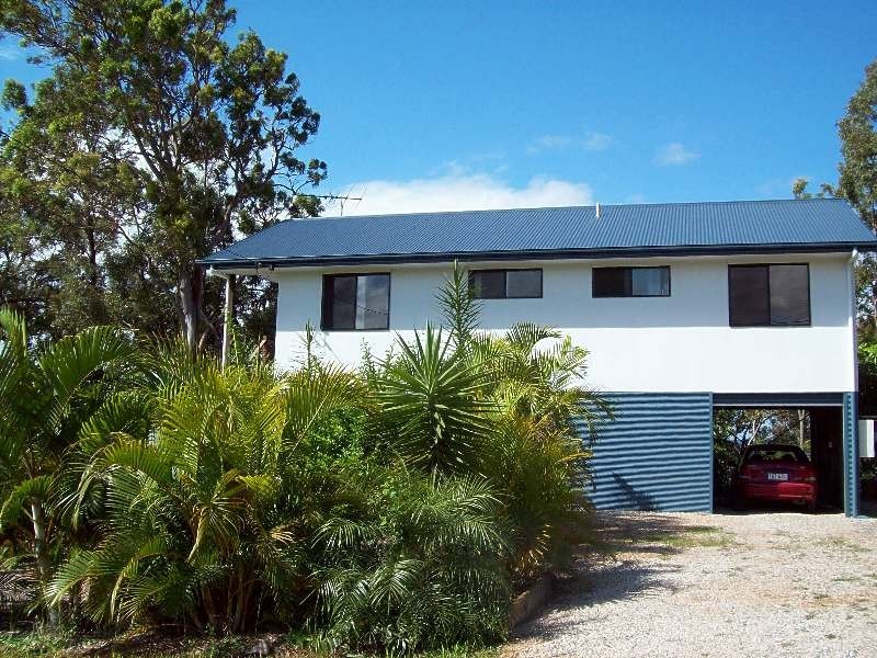 36 Blue Water Crescent, Macleay Island QLD 4184