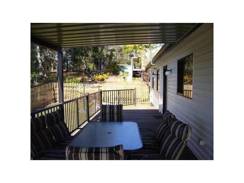 11 Cross, Macleay Island QLD 4184