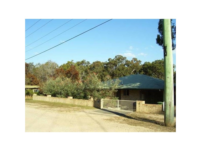 4 Cathy Street, Macleay Island QLD 4184