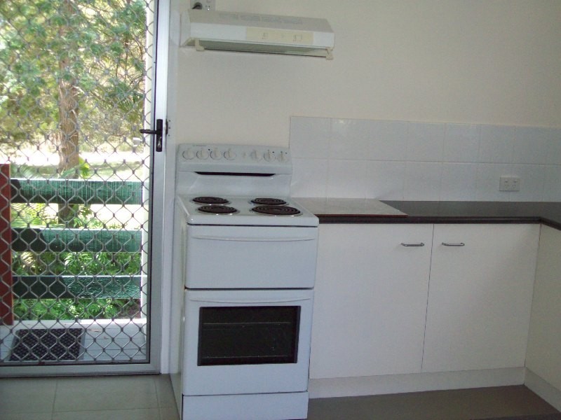 15 Kooberry, Macleay Island QLD 4184