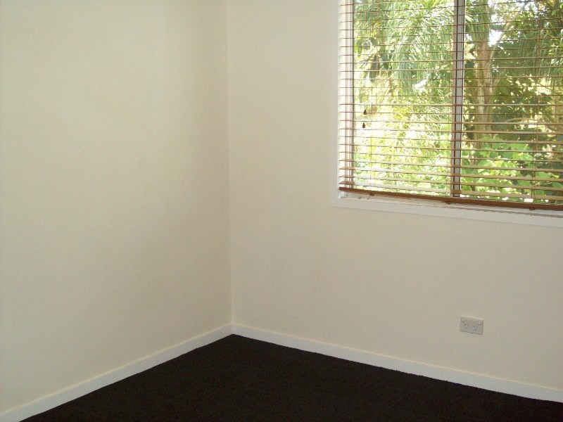 15 Kooberry, Macleay Island QLD 4184