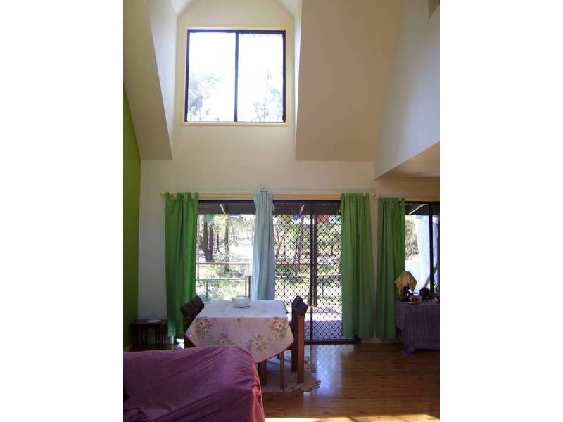 13 Noogie Street, Macleay Island QLD 4184