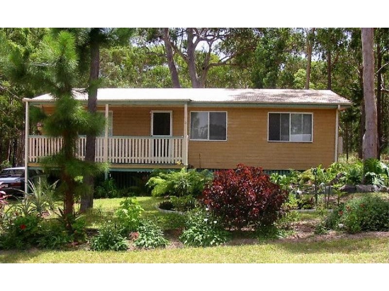 13 Ibis Street, Macleay Island QLD 4184