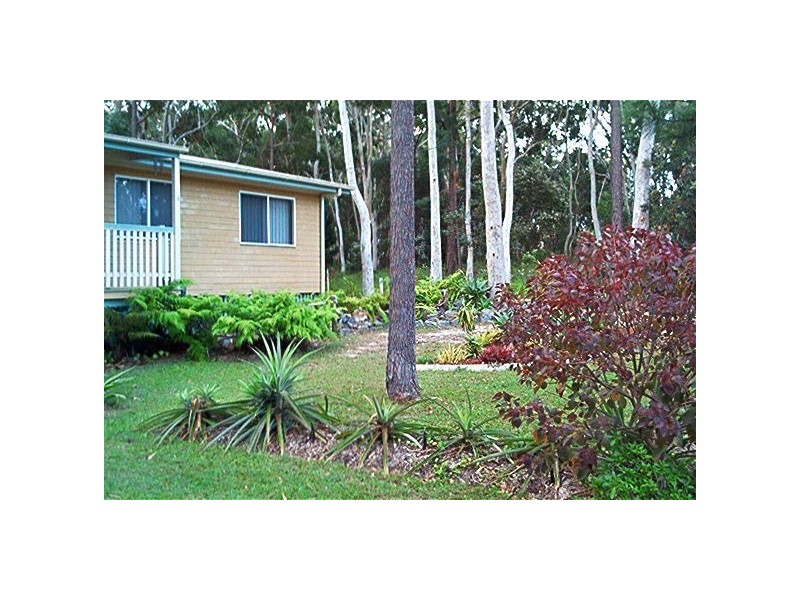 13 Ibis Street, Macleay Island QLD 4184