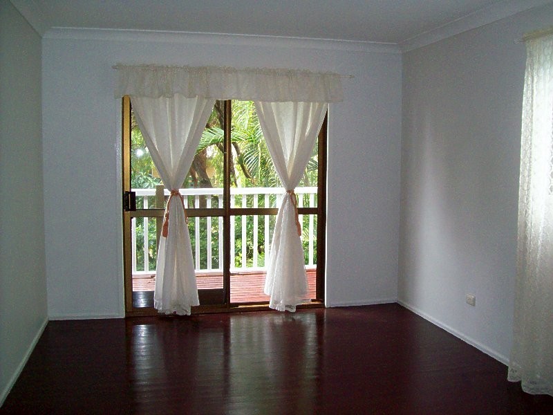 14 Kooberry Street, Macleay Island QLD 4184