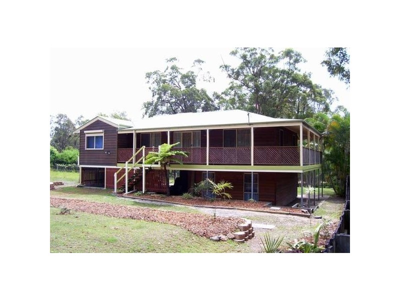 25 Wharf Street, Macleay Island QLD 4184
