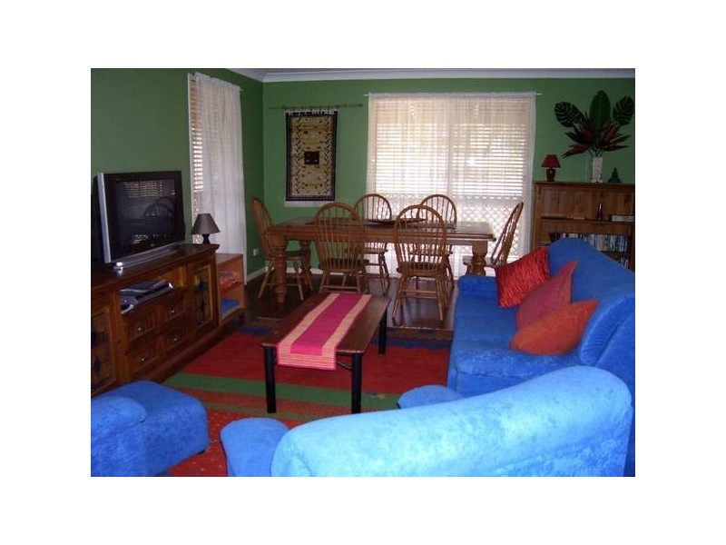 25 Wharf Street, Macleay Island QLD 4184