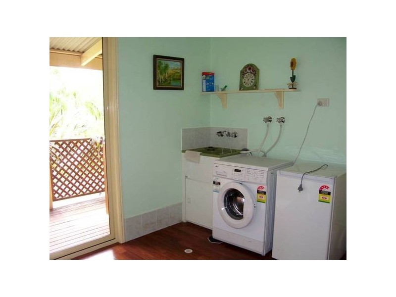 25 Wharf Street, Macleay Island QLD 4184