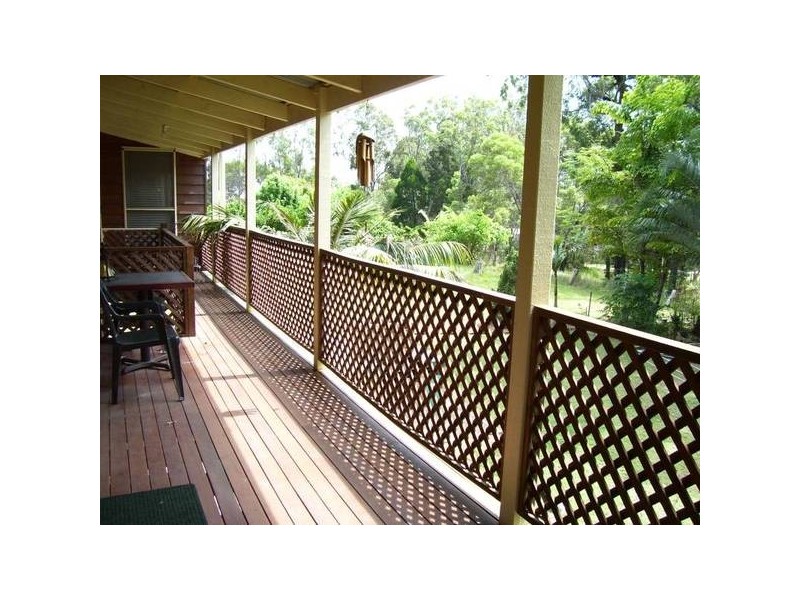 25 Wharf Street, Macleay Island QLD 4184