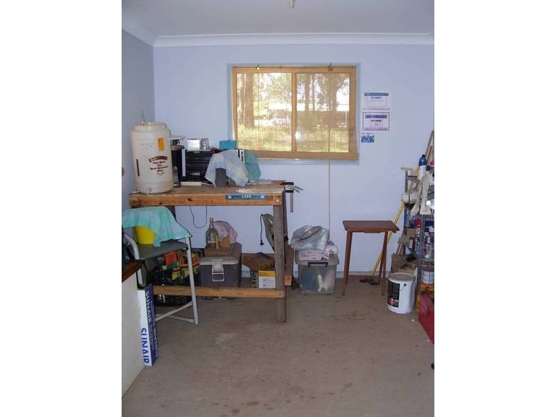 28 Coast Road, Macleay Island QLD 4184