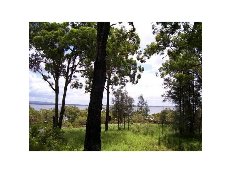 55 Attunga Street, Macleay Island QLD 4184