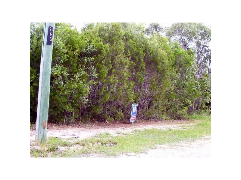 34 Ashton Street, Macleay Island QLD 4184