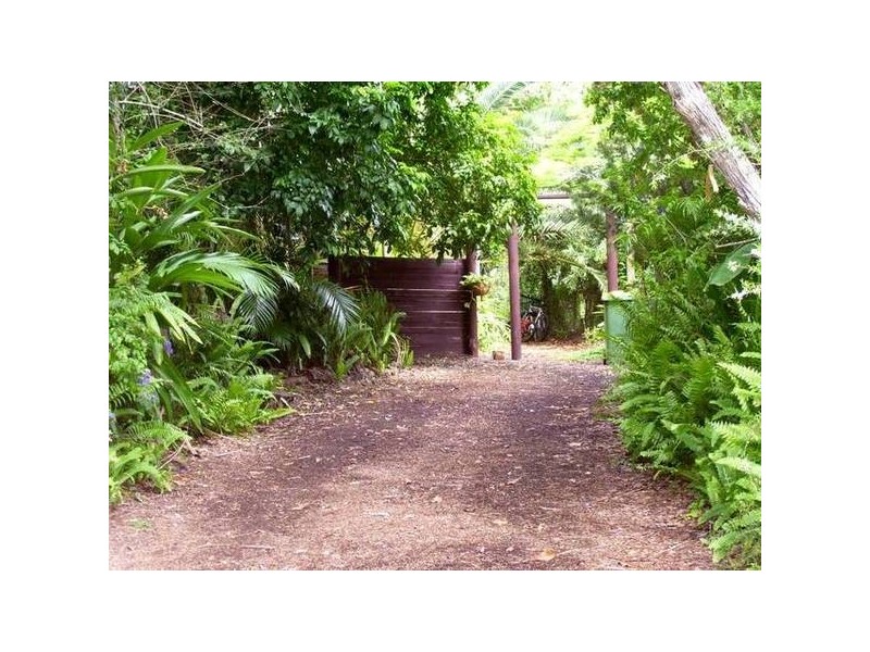 182 Kate Street, Macleay Island QLD 4184