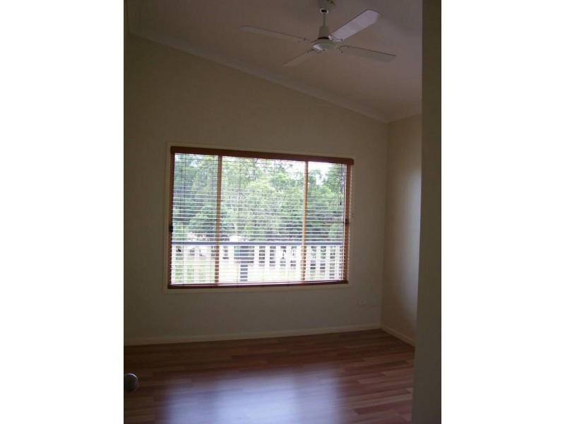 5 Daku Court, Macleay Island QLD 4184