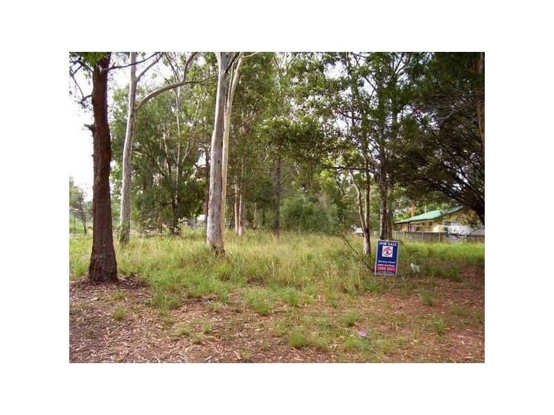 3 Parakeet Street, Macleay Island QLD 4184