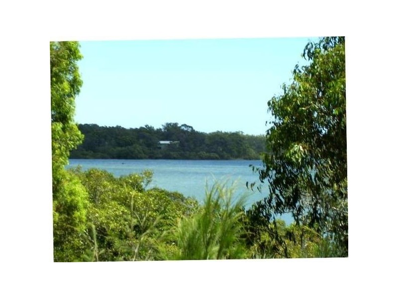 56 Timothy Street, Macleay Island QLD 4184