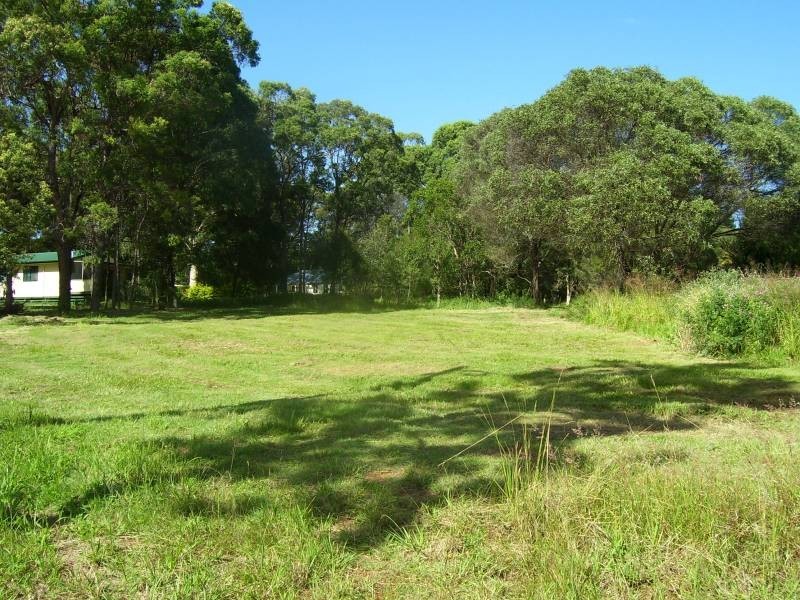 4 Daku Court, Macleay Island QLD 4184