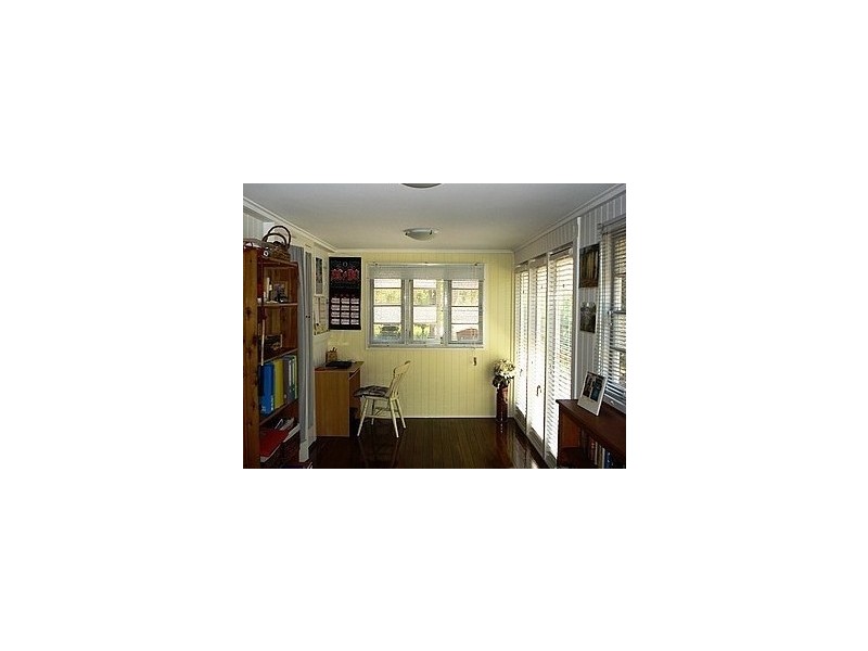 9 Kalara Street, Macleay Island QLD 4184