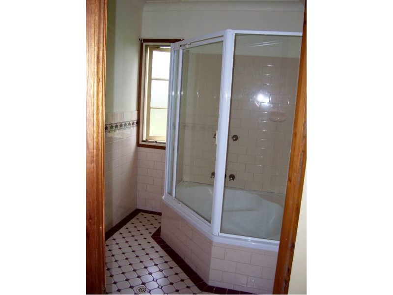 48 Charles Terrace, Macleay Island QLD 4184