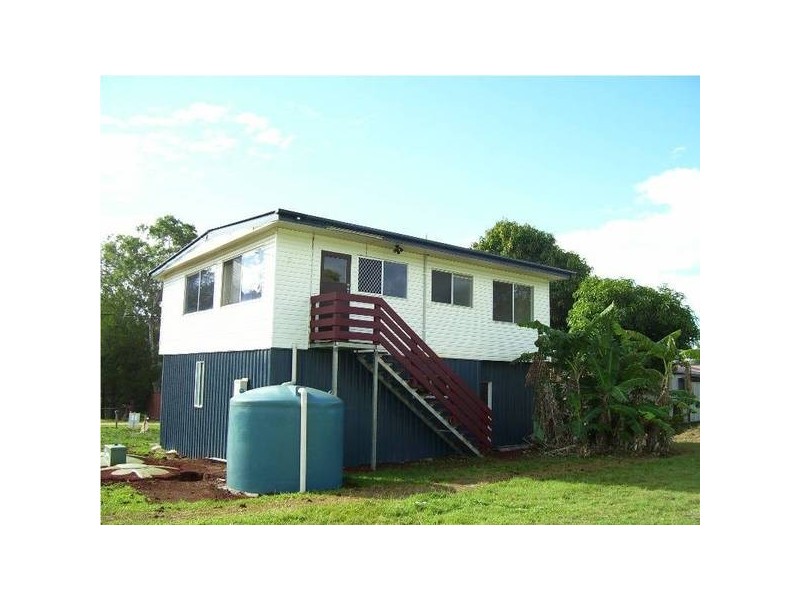 14 Betty Street, Macleay Island QLD 4184