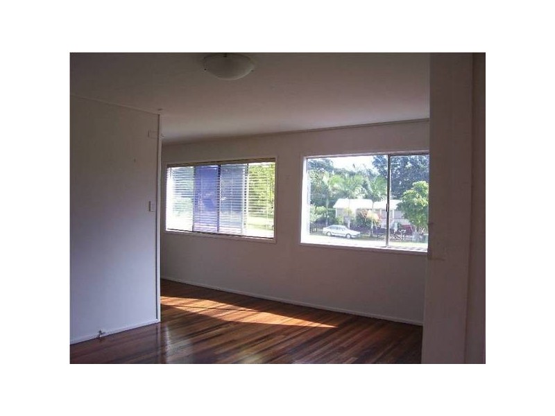 14 Betty Street, Macleay Island QLD 4184