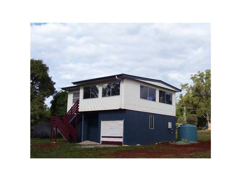14 Betty Street, Macleay Island QLD 4184