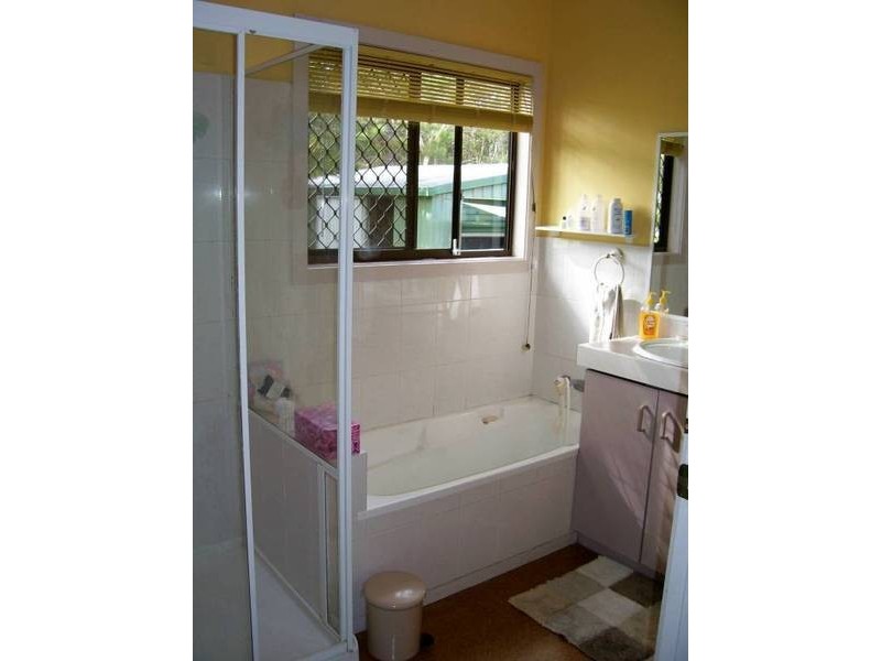 58 Alexander Street, Macleay Island QLD 4184
