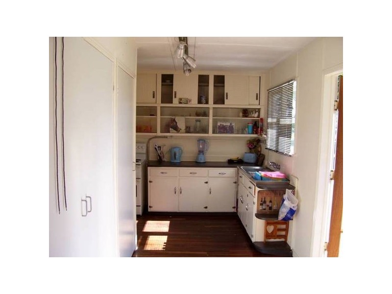 25 Tingara Street, Macleay Island QLD 4184
