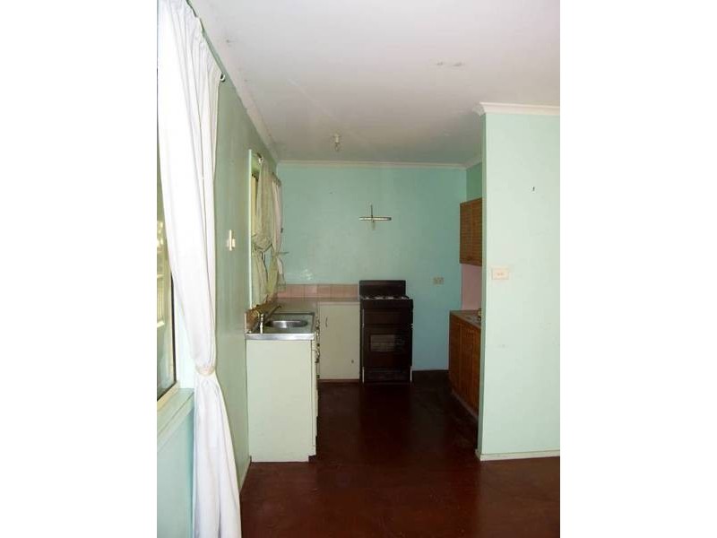 3 Aruma Street, Macleay Island QLD 4184