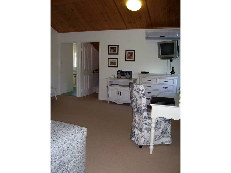 46 Beelong Street, Macleay Island QLD 4184