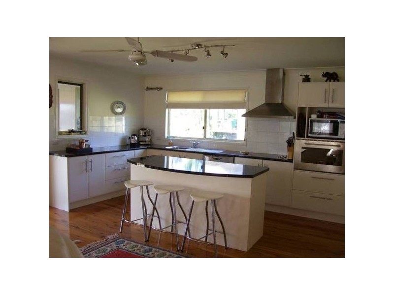 46 Beelong Street, Macleay Island QLD 4184