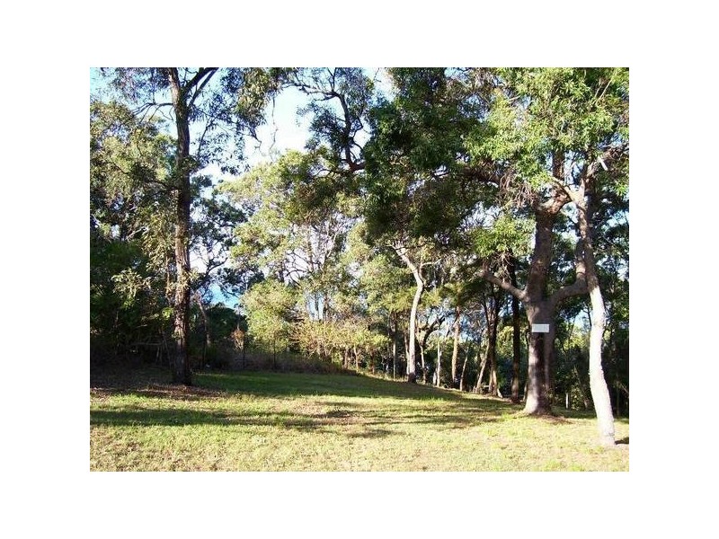 75 Beelong street, Macleay Island QLD 4184