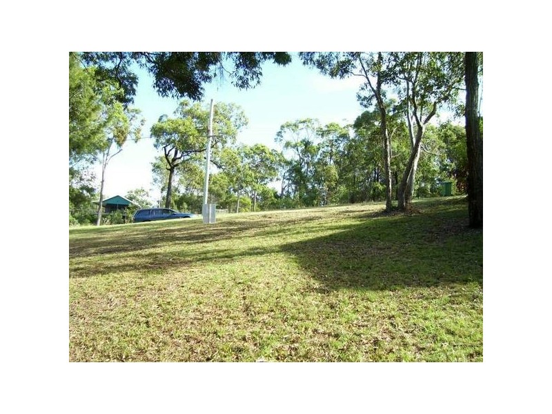 75 Beelong street, Macleay Island QLD 4184