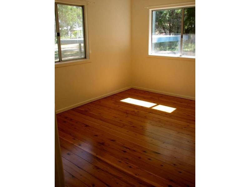 22 Tingara Street, Macleay Island QLD 4184