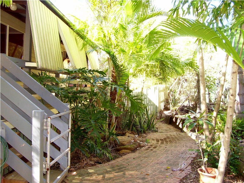 21 Ashton Street, Macleay Island QLD 4184