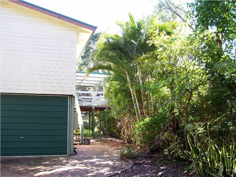 21 Ashton Street, Macleay Island QLD 4184
