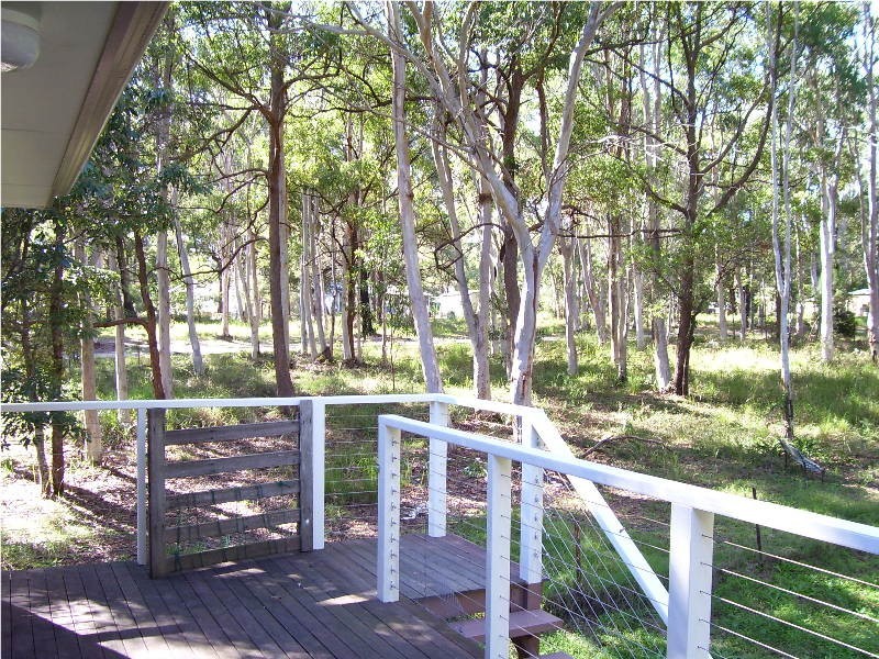 16 Brolga Street, Macleay Island QLD 4184