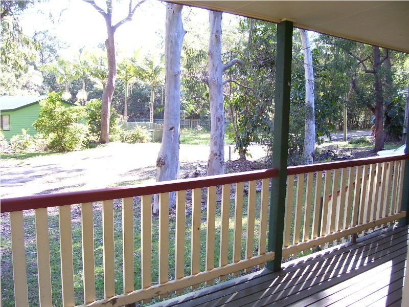 16 Brolga Street, Macleay Island QLD 4184