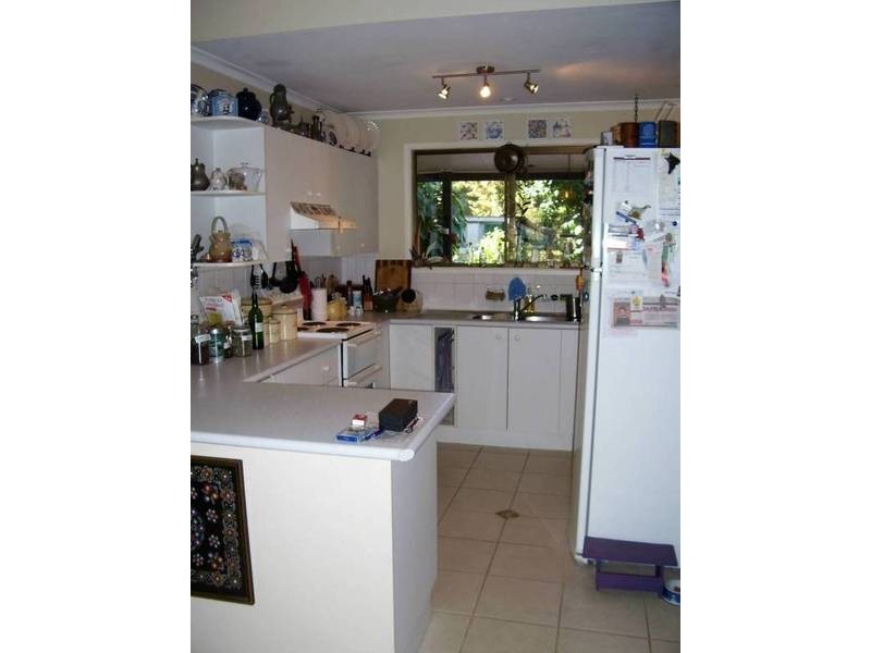 4 Natone Terrace, Macleay Island QLD 4184