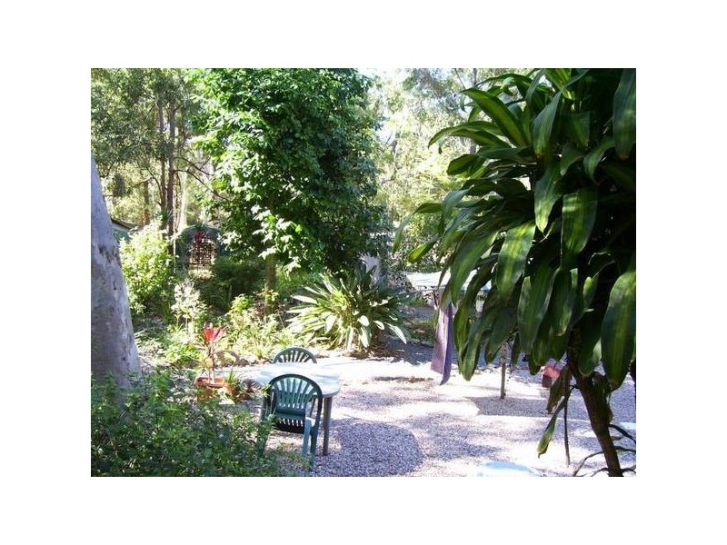 4 Natone Terrace, Macleay Island QLD 4184