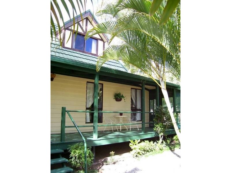 68 Coondooroopa Drive, Macleay Island QLD 4184