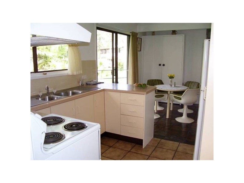 68 Coondooroopa Drive, Macleay Island QLD 4184