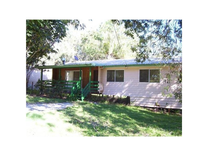 27 Ilya Street, Macleay Island QLD 4184