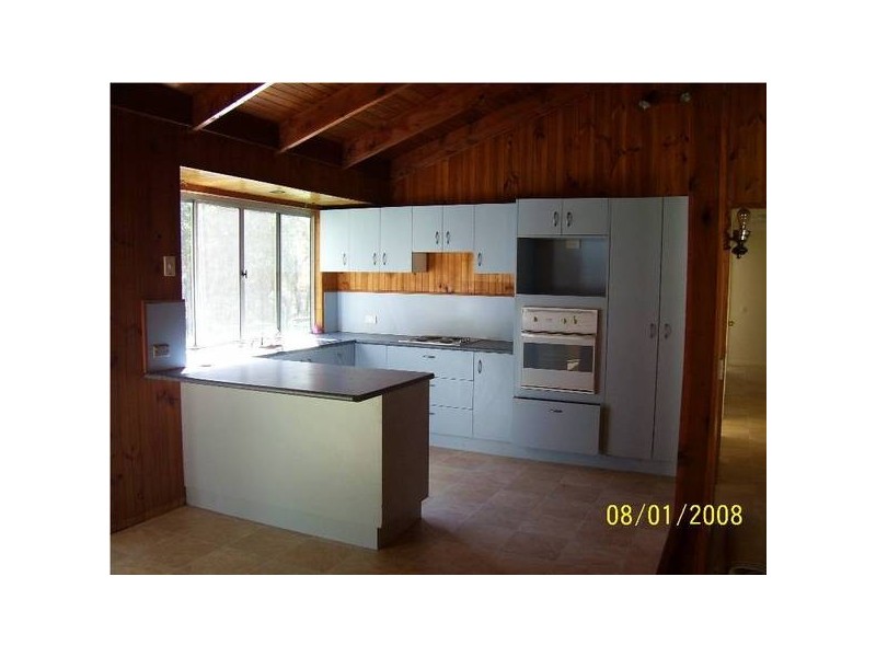 27 Ilya Street, Macleay Island QLD 4184