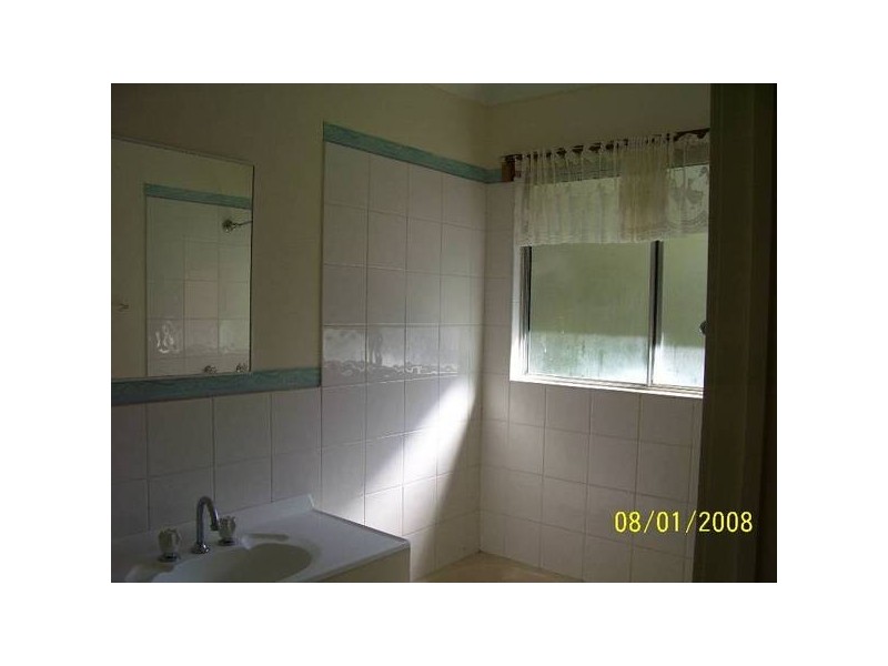 27 Ilya Street, Macleay Island QLD 4184