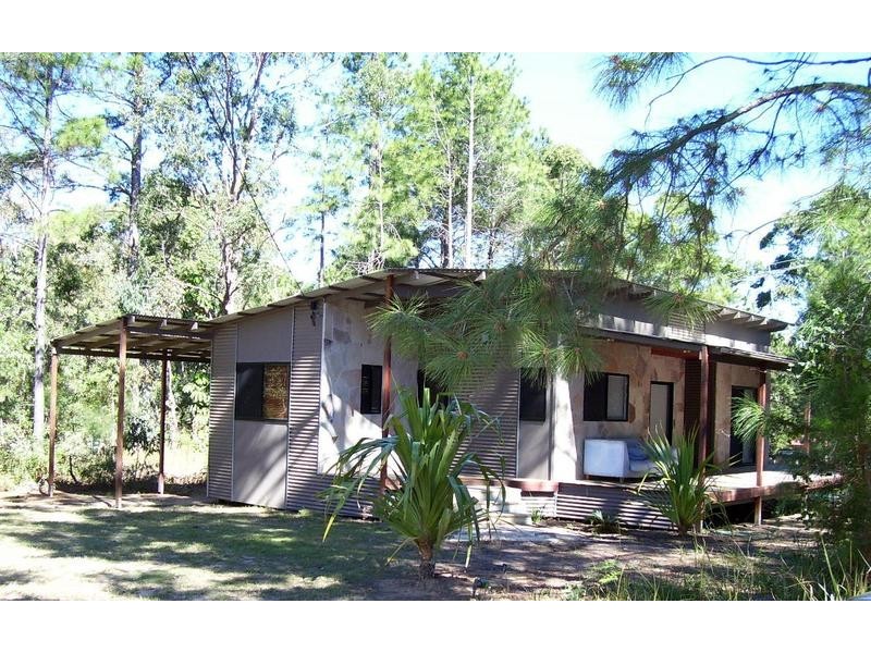 29 Nugent Street, Macleay Island QLD 4184