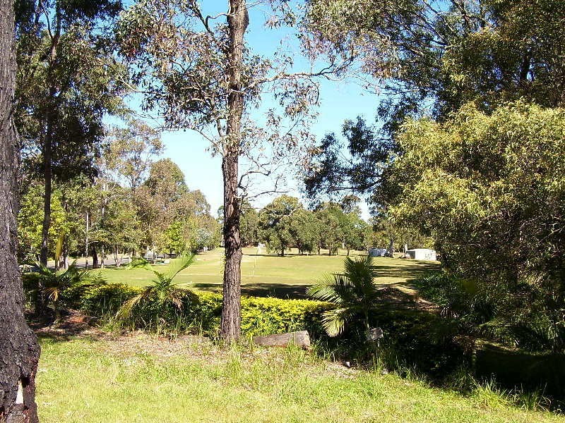 1 Waterside Drive, Macleay Island QLD 4184