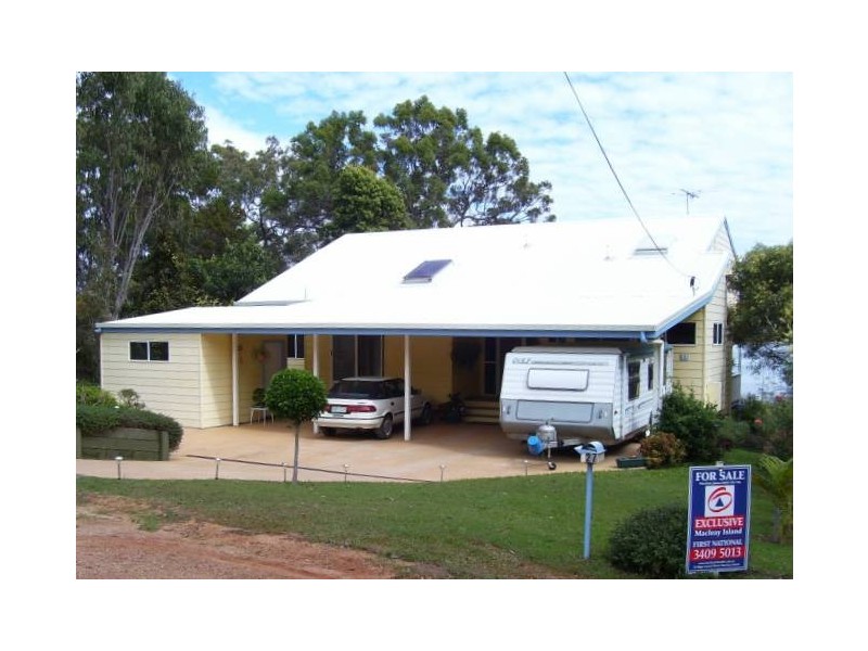 27 Cliff Terrace, Macleay Island QLD 4184