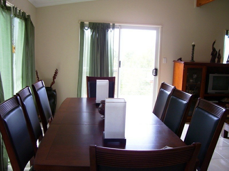 33 Scarborough Terrace, Macleay Island QLD 4184